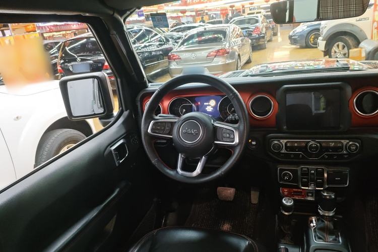 Used Jeep Wrangler 2019 2.0T Rubicon Four-Door Version China VI Emission Standard Steering Wheel