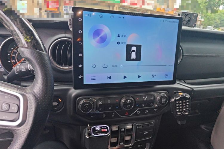 Used Jeep Wrangler 2019 2.0T Rubicon Four-Door Version China VI Emission Standard Audio And AC Panel