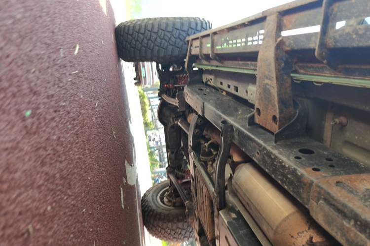 Used Jeep Wrangler 2019 2.0T Sahara Four-Door Version China VI Emission Standard Chassis Rear Left