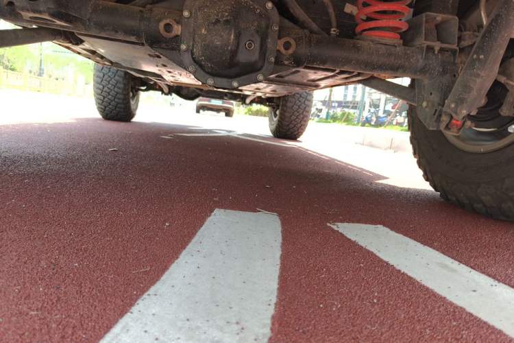 Used Jeep Wrangler 2019 2.0T Sahara Four-Door Version China VI Emission Standard Chassis Rear