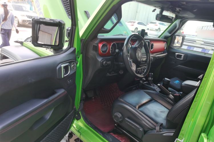 Used Jeep Wrangler 2019 2.0T Rubicon Four-Door Version China VI Emission Standard Driver Seat