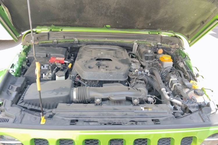 Used Jeep Wrangler 2019 2.0T Sahara 4-Door Version China V Standard Engine Bay