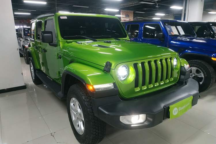 Used Jeep Wrangler 2019 2.0T Sahara Four-Door Version China VI Emission Standard Front Right 45 Deg