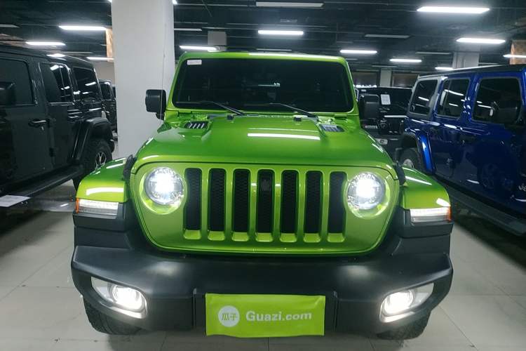 Used Jeep Wrangler 2019 2.0T Sahara Four-Door Version China VI Emission Standard Front