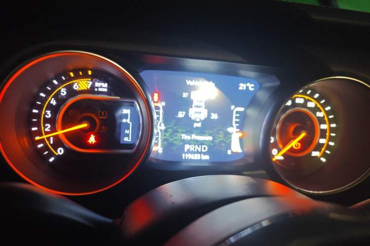 Used Jeep Wrangler 2019 2.0T Rubicon Four-Door Version China V Emission Standard Instrument Cluster