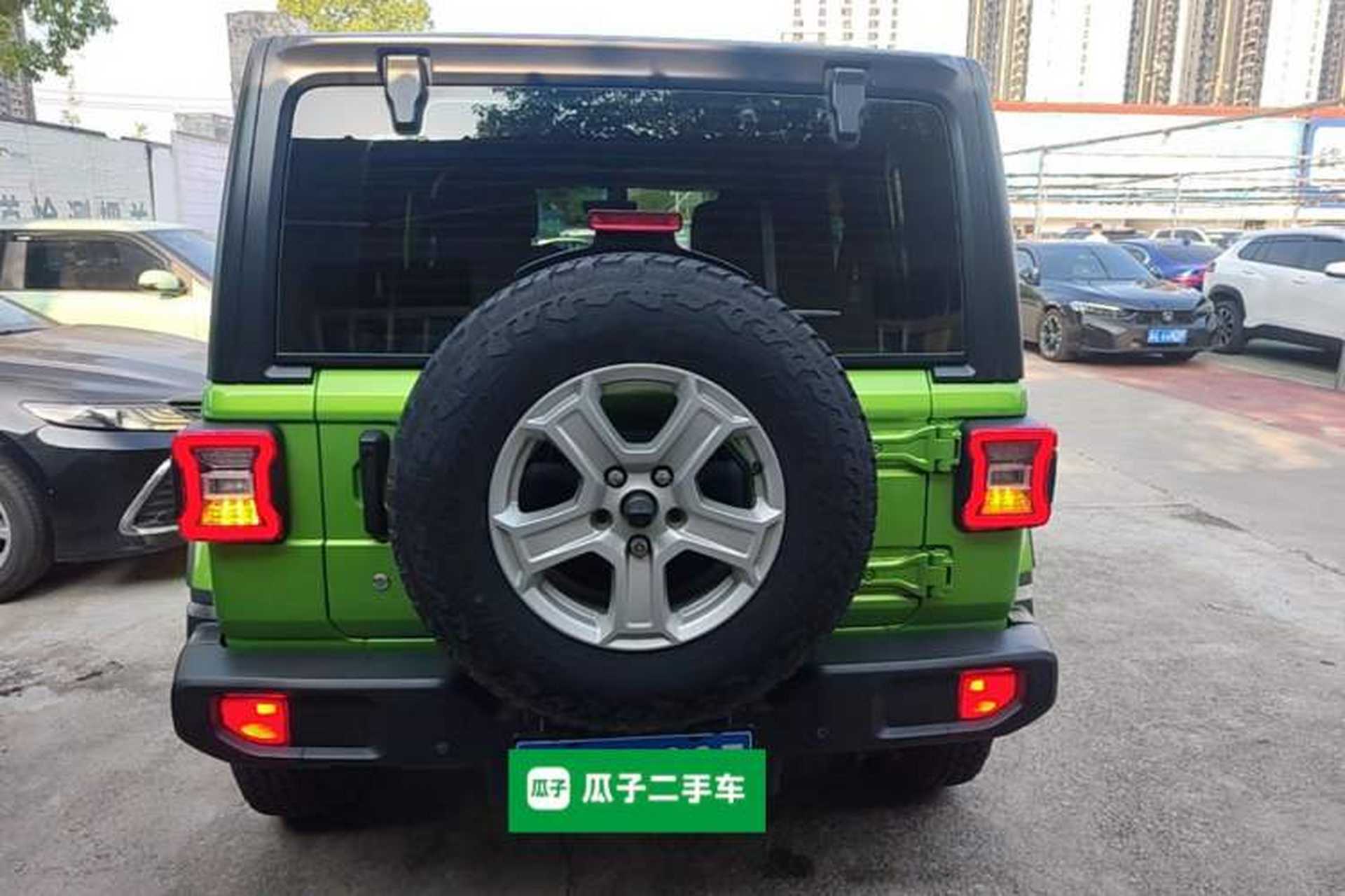 Used Jeep Wrangler 2019 2.0T Sahara Four-Door Version China VI Emission Standard Rear