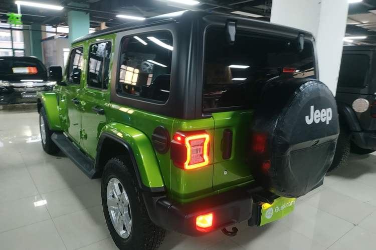 Used Jeep Wrangler 2019 2.0T Sahara Four-Door Version China VI Emission Standard Rear Left 45 Deg
