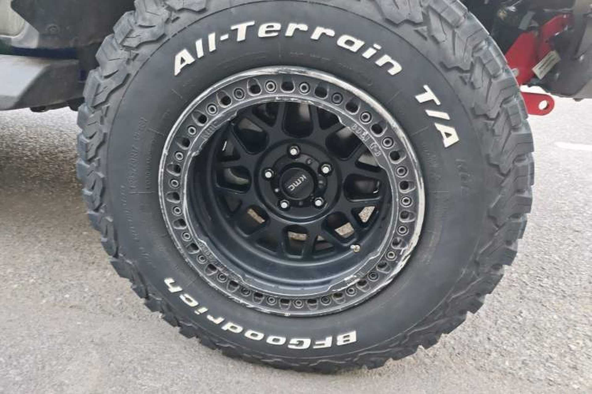 Used Jeep Wrangler 2019 2.0T Sahara Four-Door Version China VI Emission Standard Right Front Wheel Hub