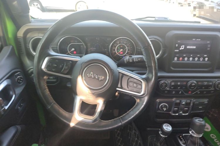 Used Jeep Wrangler 2019 2.0T Sahara Four-Door Version China VI Emission Standard Steering Wheel