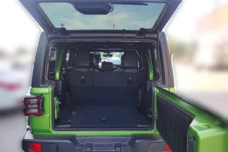 Used Jeep Wrangler 2019 2.0T Rubicon Four-Door Version China VI Emission Standard Trunk