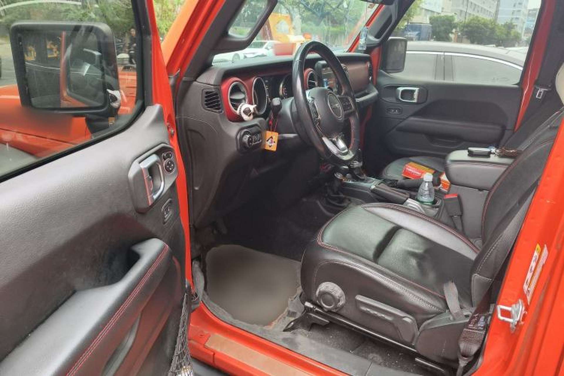 Used Jeep Wrangler 2019 2.0T Rubicon Four-Door Version China VI Emission Standard Driver Seat