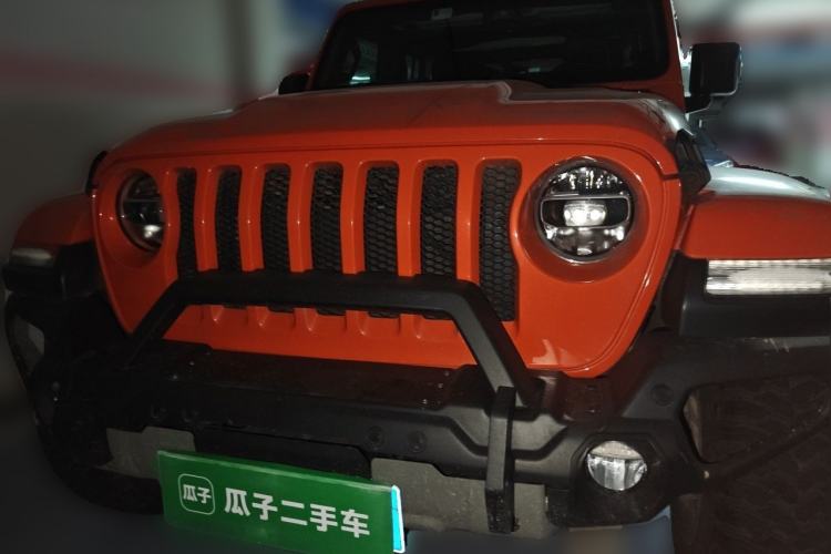 Used Jeep Wrangler 2019 2.0T Sahara Four-Door Version China VI Emission Standard Front