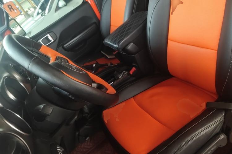 Used Jeep Wrangler 2019 2.0T Sahara 4-Door Version China V Standard Left Front Seat