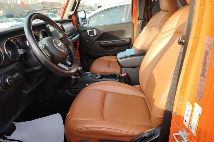 Used Jeep Wrangler 2019 2.0T Sahara 4-Door Version China V Standard Left Front Seat