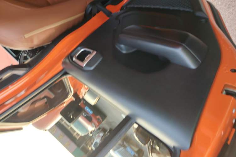 Used Jeep Wrangler 2019 2.0T Sahara 4-Door Version China V Standard Left Rear Door Interior