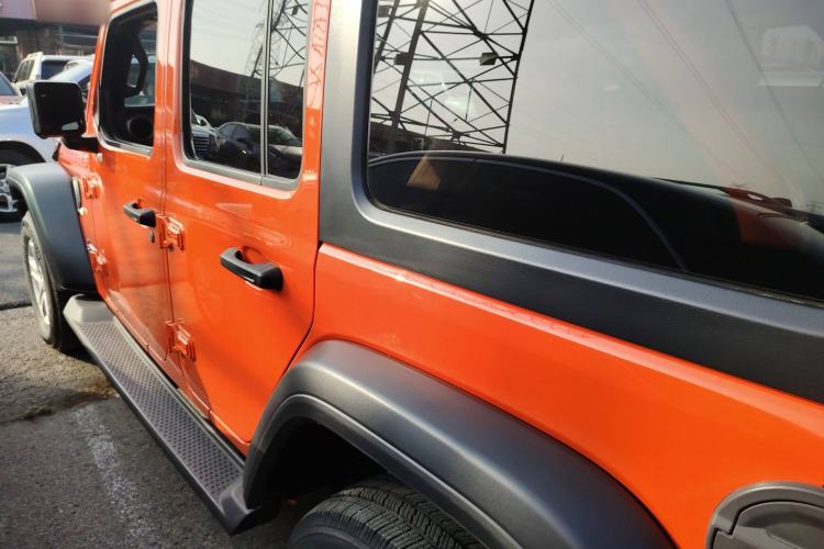 Used Jeep Wrangler 2019 2.0T Sahara 4-Door Version China V Standard Left Side