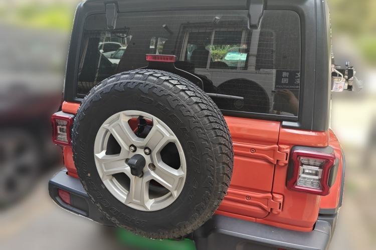 Used Jeep Wrangler 2019 2.0T Sahara Four-Door Electric Convertible Version China V Emission Standard Rear