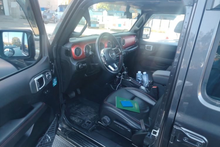Used Jeep Wrangler 2019 2.0T Rubicon Four-Door Version China VI Emission Standard Driver Seat