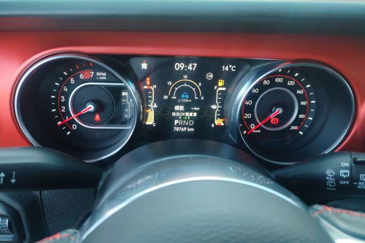 Used Jeep Wrangler 2019 2.0T Rubicon Four-Door Version China VI Emission Standard Instrument Cluster