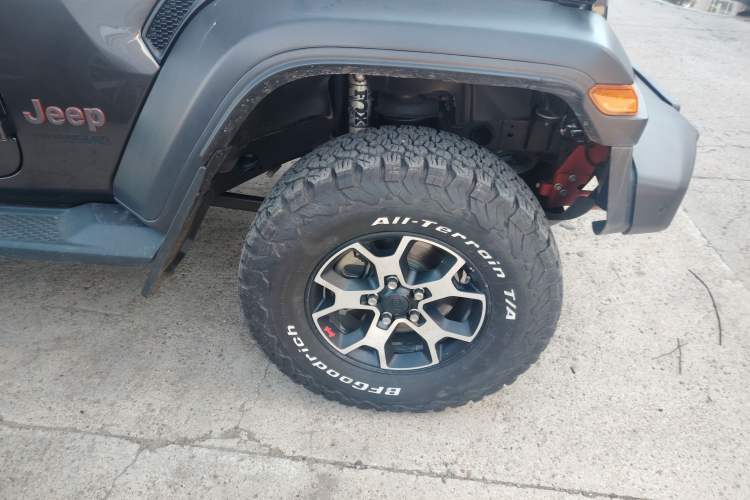 Used Jeep Wrangler 2019 2.0T Rubicon Four-Door Version China VI Emission Standard Right Front Wheel Hub
