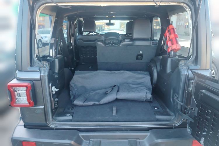 Used Jeep Wrangler 2019 2.0T Rubicon Four-Door Version China VI Emission Standard Trunk