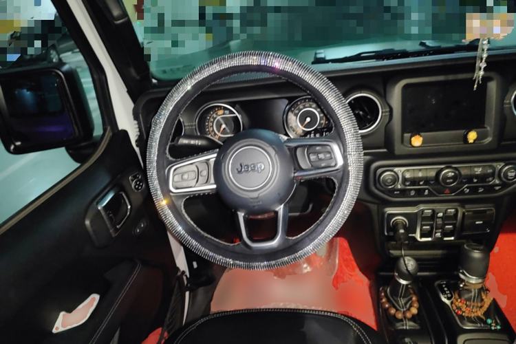Used Jeep Wrangler 2019 2.0T Sahara 4-Door Version China V Standard Steering Wheel