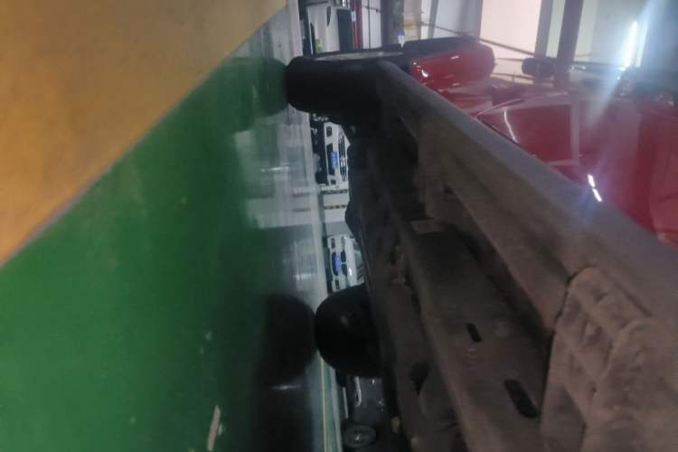 Used Jeep Wrangler 2019 2.0T Sahara Four-Door Version China VI Emission Standard Chassis Front Right