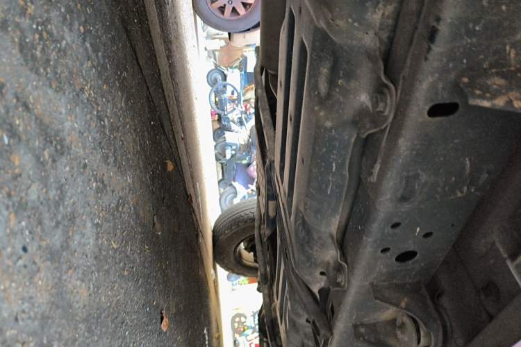 Used Jeep Wrangler 2019 2.0T Sahara Four-Door Version China VI Emission Standard Chassis Rear Right