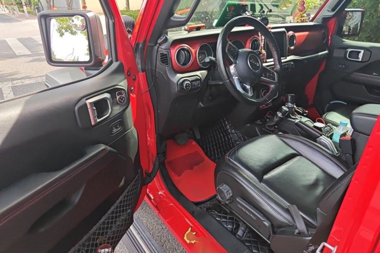 Used Jeep Wrangler 2019 2.0T Rubicon Four-Door Version China VI Emission Standard Driver Seat