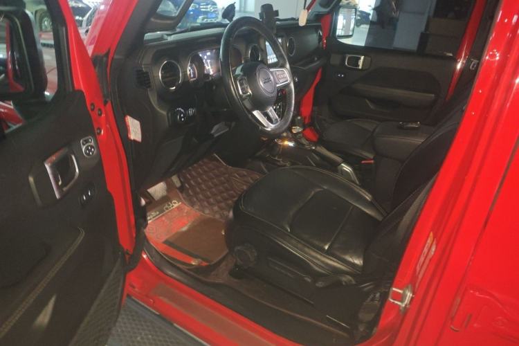 Used Jeep Wrangler 2019 2.0T Sahara 4-Door Version China V Standard Driver Seat