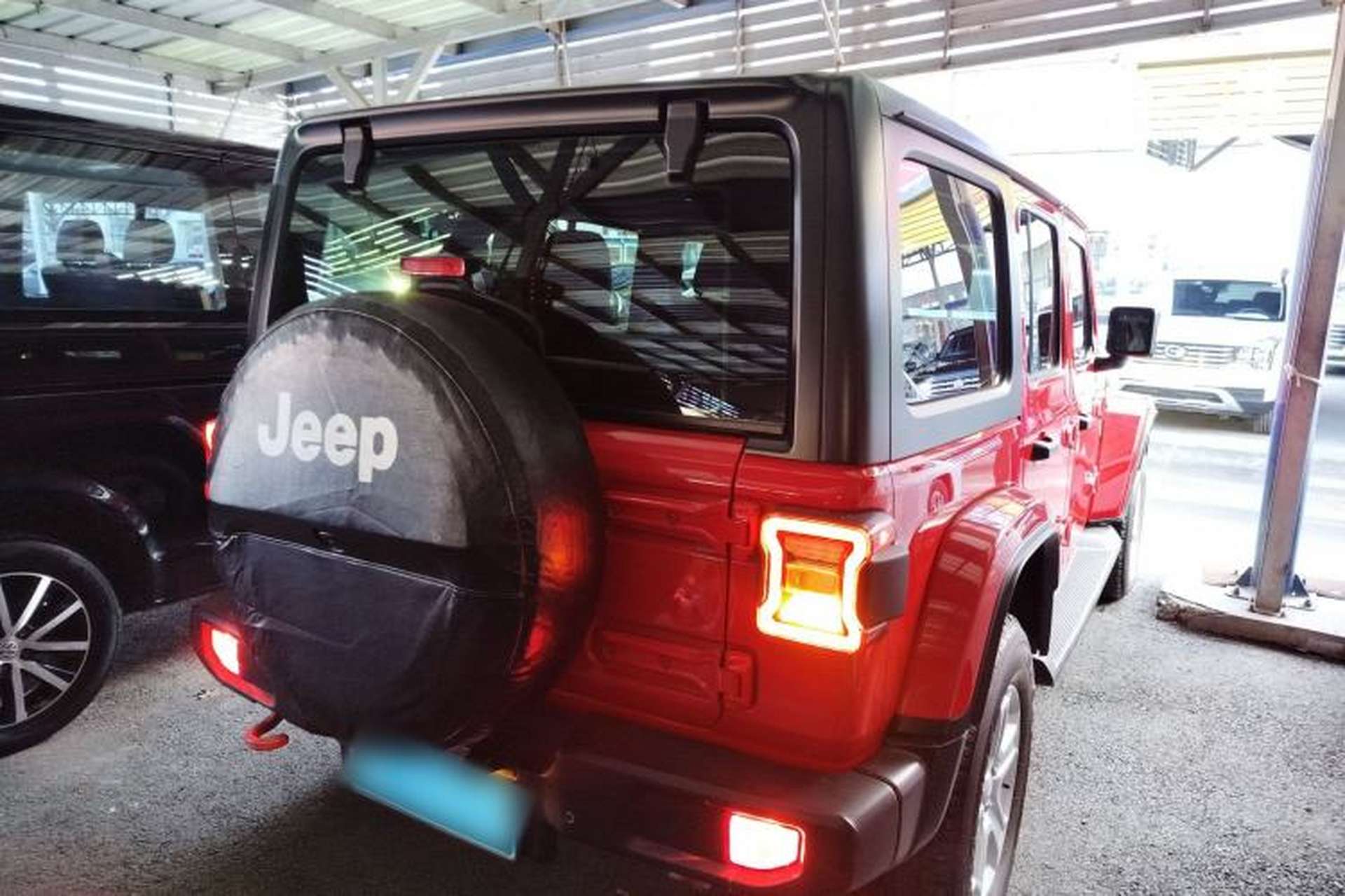 Used Jeep Wrangler 2019 2.0T Sahara Four-Door Version China VI Emission Standard Exterior 5