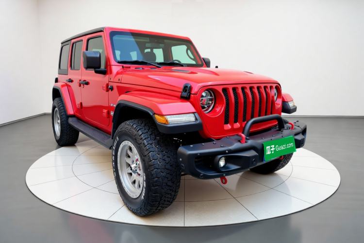 Used Jeep Wrangler 2019 2.0T Sahara Four-Door Version China VI Emission Standard Front Right 45 Deg
