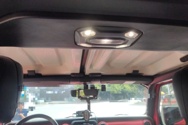 Used Jeep Wrangler 2019 2.0T Rubicon Four-Door Version China VI Emission Standard Headliner