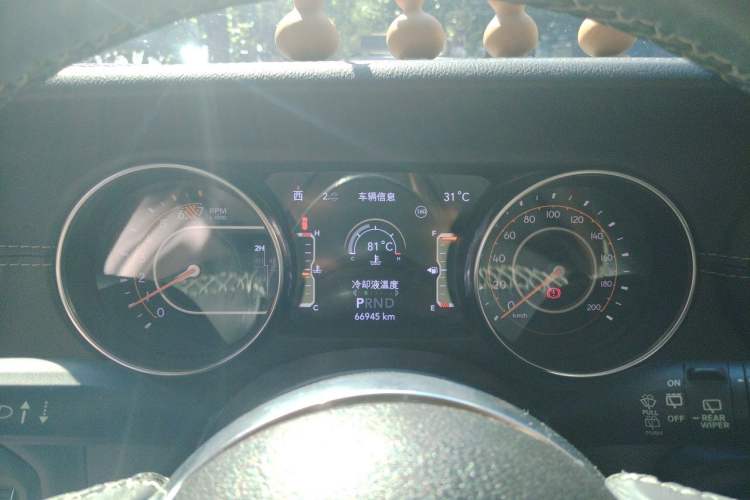 Used Jeep Wrangler 2019 2.0T Sahara Four-Door Version China VI Emission Standard Instrument Cluster
