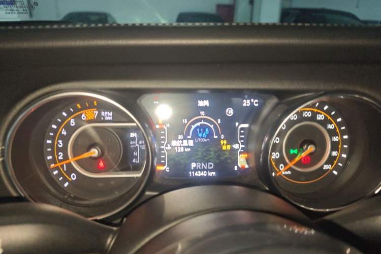 Used Jeep Wrangler 2019 2.0T Sahara 4-Door Version China V Standard Instrument Cluster