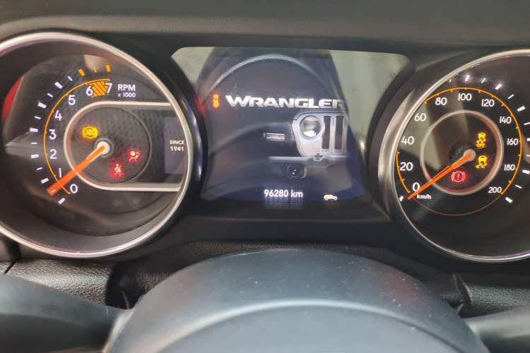 Used Jeep Wrangler 2019 2.0T Sahara 4-Door Version China V Standard Instrument Cluster