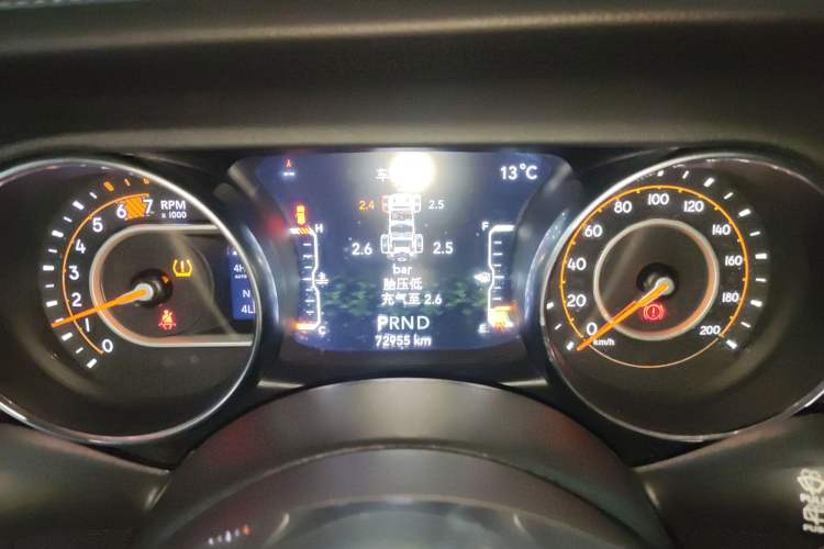 Used Jeep Wrangler 2019 2.0T Sahara Four-Door Version China VI Emission Standard Instrument Cluster