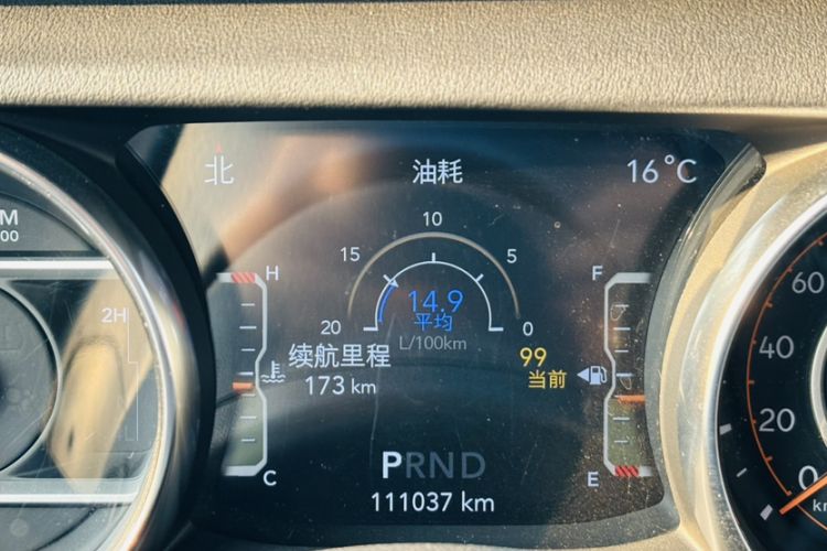 Used Jeep Wrangler 2019 2.0T Sahara Four-Door Version China VI Emission Standard Odometer Close Up