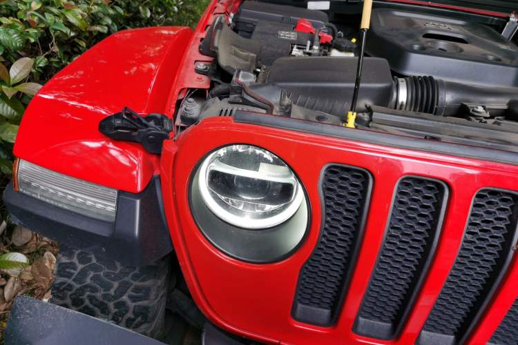 Used Jeep Wrangler  Right Front Headlight