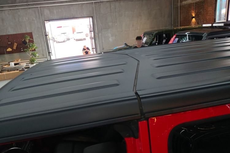 Used Jeep Wrangler 2019 2.0T Rubicon Four-Door Version China VI Emission Standard Roof