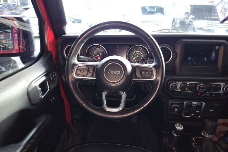 Used Jeep Wrangler 2019 2.0T Sahara Four-Door Version China VI Emission Standard Steering Wheel