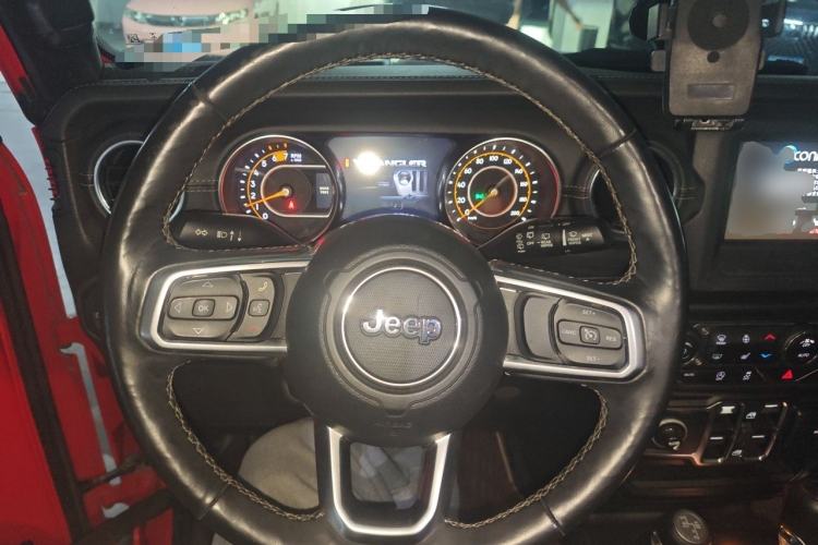 Used Jeep Wrangler 2019 2.0T Sahara 4-Door Version China V Standard Steering Wheel