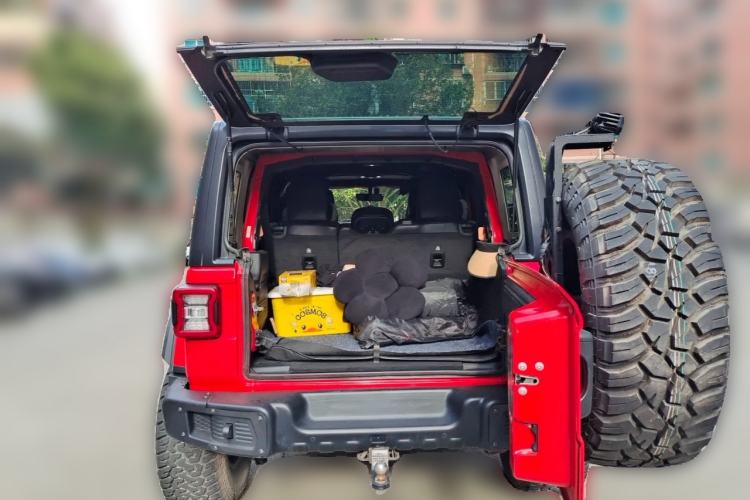 Used Jeep Wrangler 2019 2.0T Sahara 4-Door Version China V Standard Trunk