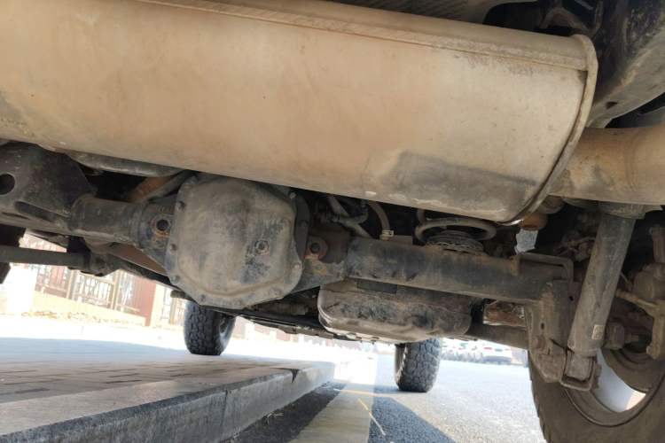 Used Jeep Wrangler 2019 2.0T Rubicon Four-Door Version China V Emission Standard Chassis Rear
