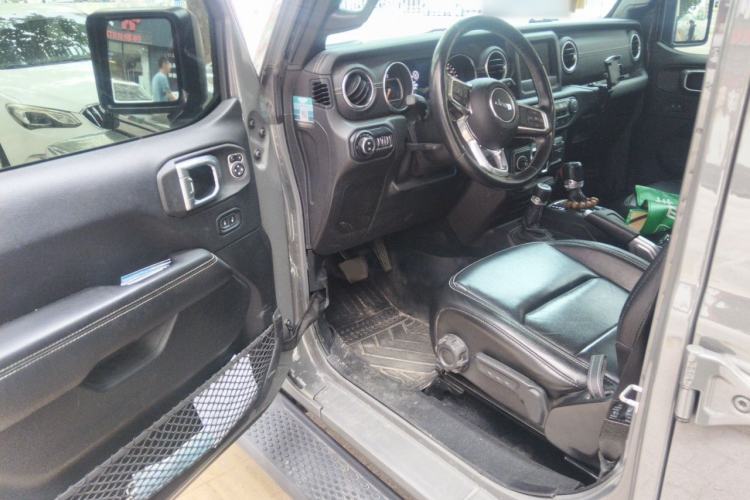 Used Jeep Wrangler 2019 2.0T Sahara 4-Door Version China V Standard Driver Seat