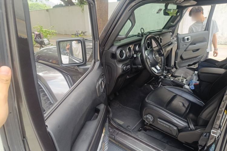 Used Jeep Wrangler 2019 2.0T Sahara 4-Door Version China V Standard Driver Seat