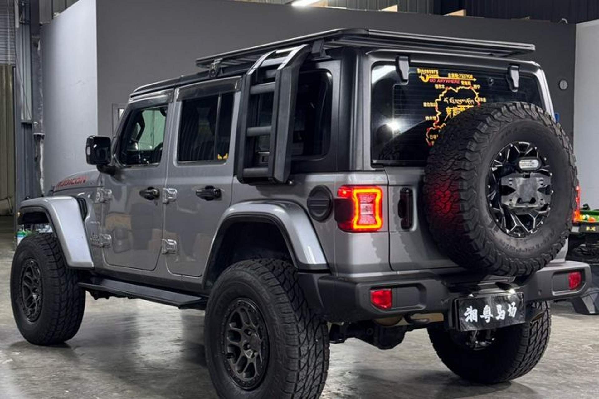 Used Jeep Wrangler 2019 2.0T Sahara Four-Door Version China VI Emission Standard Exterior 1