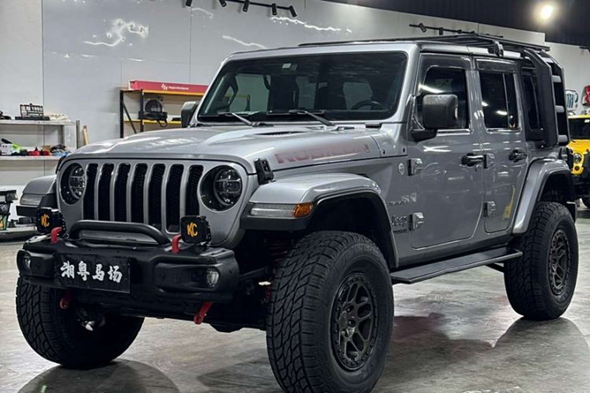 Used Jeep Wrangler 2019 2.0T Sahara Four-Door Version China VI Emission Standard Exterior 3