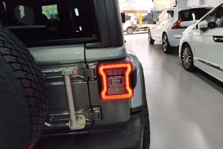 Used Jeep Wrangler 2019 2.0T Sahara Four-Door Version China VI Emission Standard Exterior 3