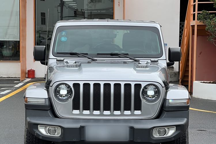 Used Jeep Wrangler 2019 2.0T Sahara Four-Door Version China VI Emission Standard Exterior 4